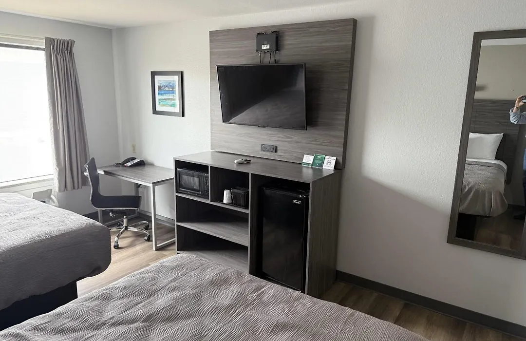 Quality Inn & Suites Biloxi - Ocean Springs-1