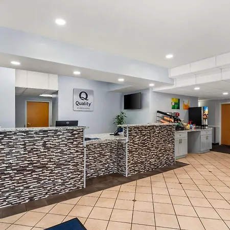 Quality Inn & Suites Biloxi - Ocean Springs-3