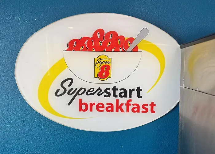 Super 8 By Wyndham Biloxi Motel